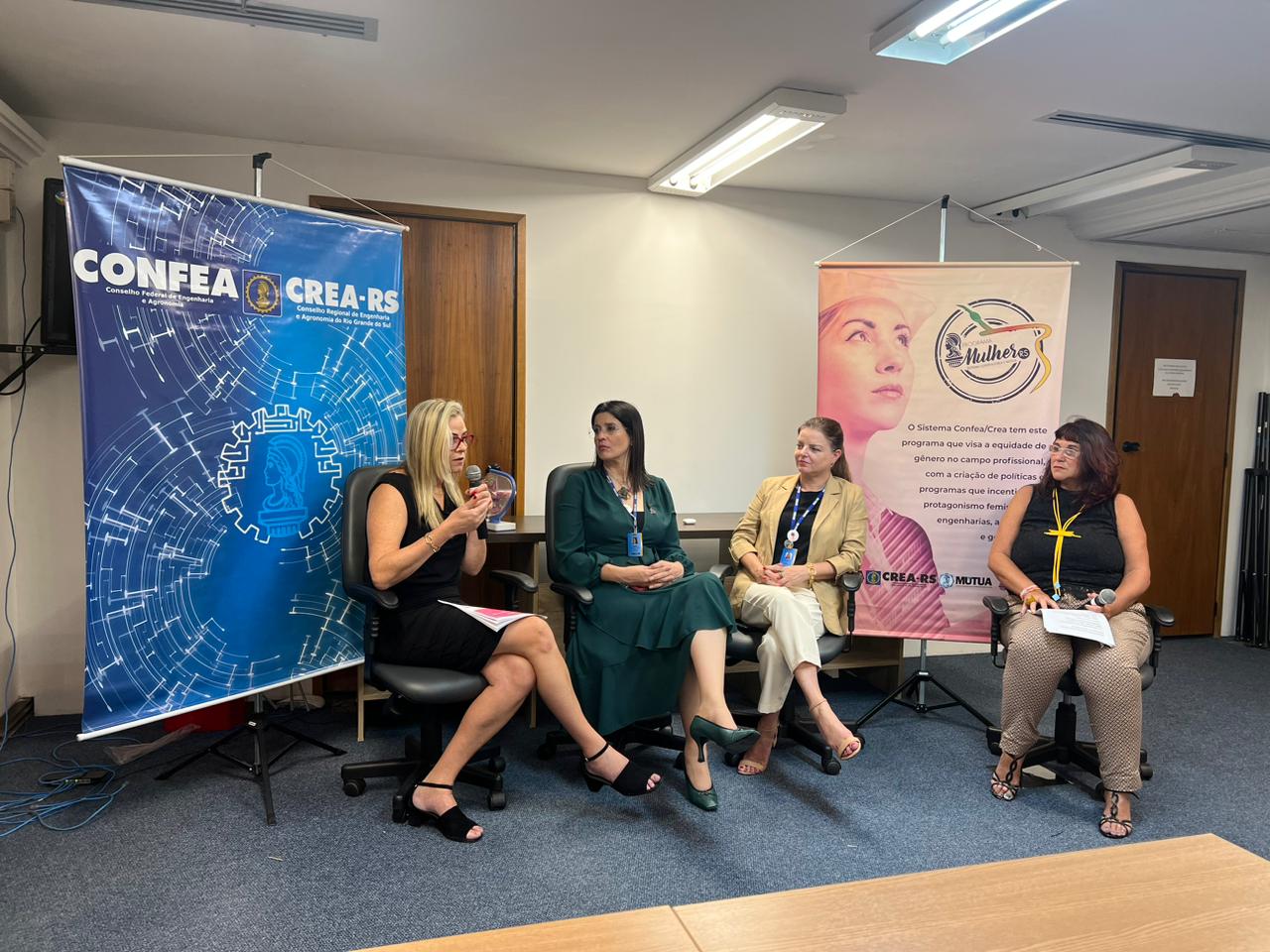 Roda de conversa sobre a saúde da mulher